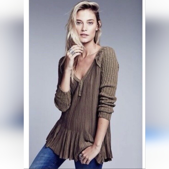 Free People Olive Green Rib & Ruffles Sweater Dress/Tunic Size Small - Picture 3 of 16